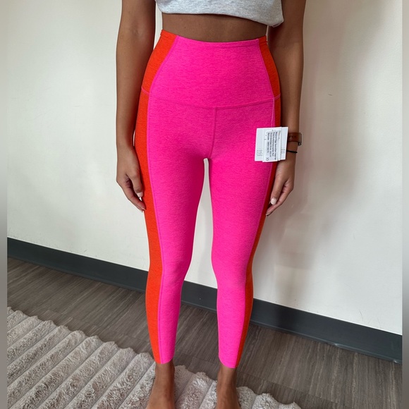 Beyond Yoga color block leggings in pink and orange - Picture 1 of 4